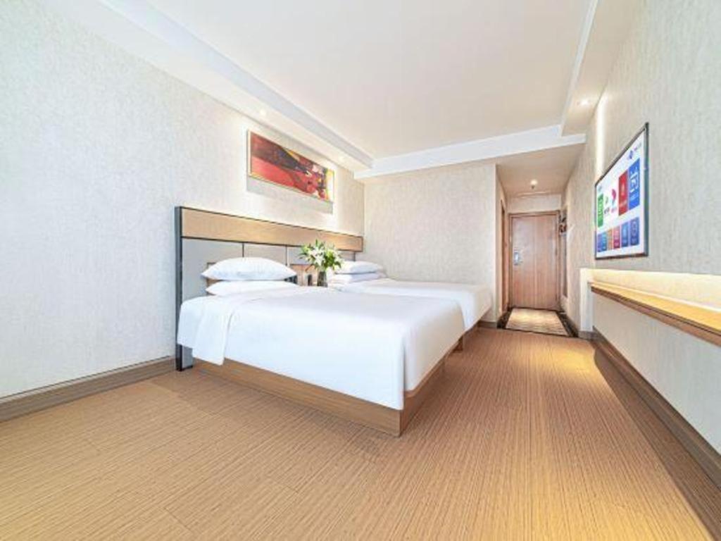 Greentree Inn Geermu Walking Street Business Hotel Golmud Exterior photo