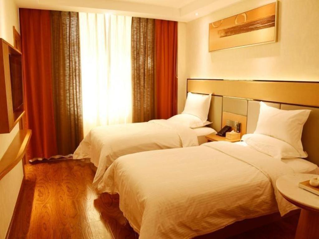 Greentree Inn Geermu Walking Street Business Hotel Golmud Exterior photo