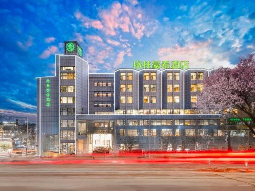 Greentree Inn Geermu Walking Street Business Hotel Golmud Exterior photo