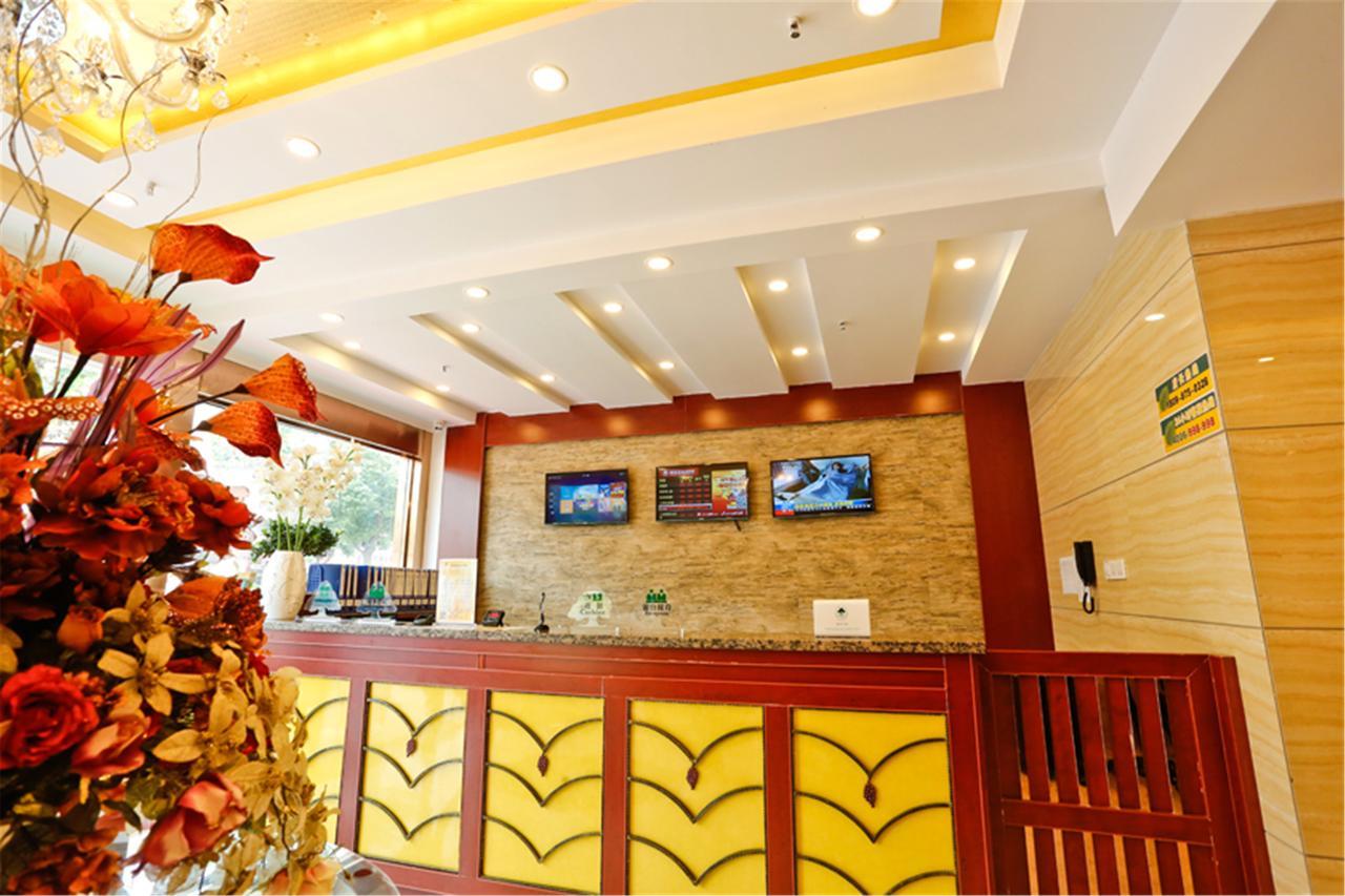 Greentree Inn Geermu Walking Street Business Hotel Golmud Exterior photo
